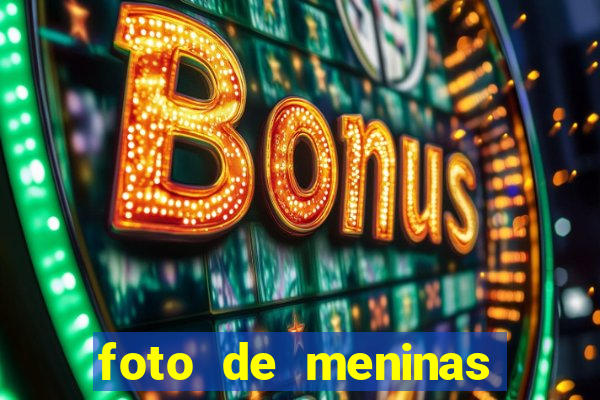 foto de meninas cacheadas fake