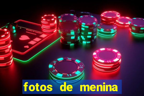 fotos de menina fake cacheada