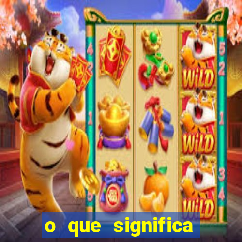 o que significa passarinho morto dentro de casa