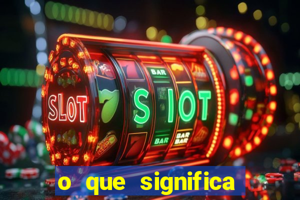 o que significa sonhar dobrando roupas