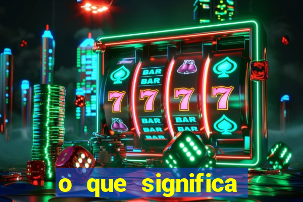 o que significa soprar no ouvido de uma pessoa