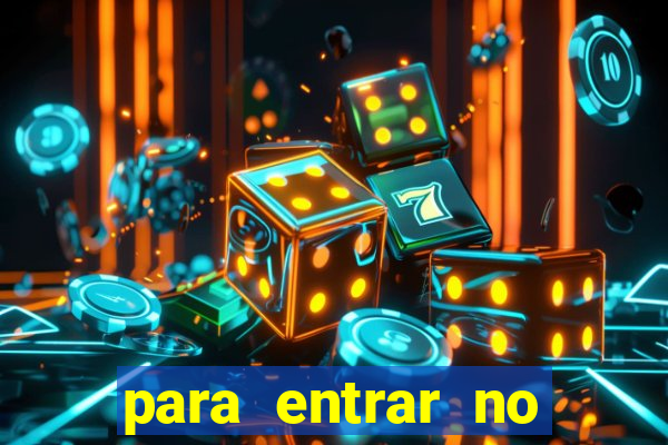 para entrar no time de futebol profissional o jogador deve ter pelo menos 18 anos