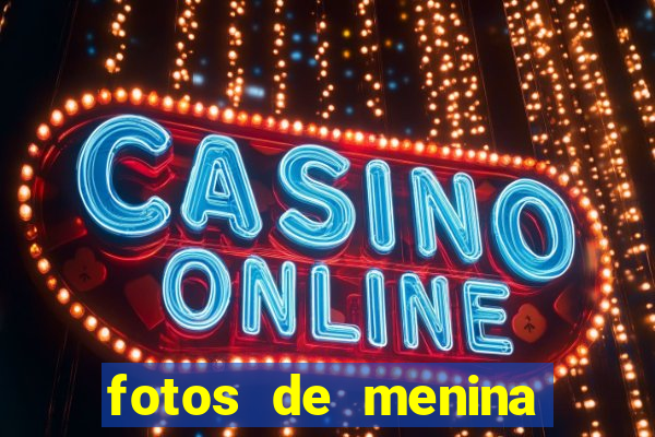 fotos de menina fake cabelo cacheado