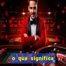 o que significa soprar no ouvido de uma pessoa