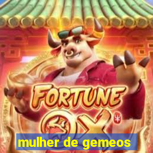 mulher de gemeos